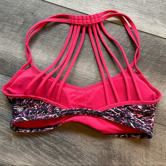 lululemon lighten up bra - Picture 5 of 10
